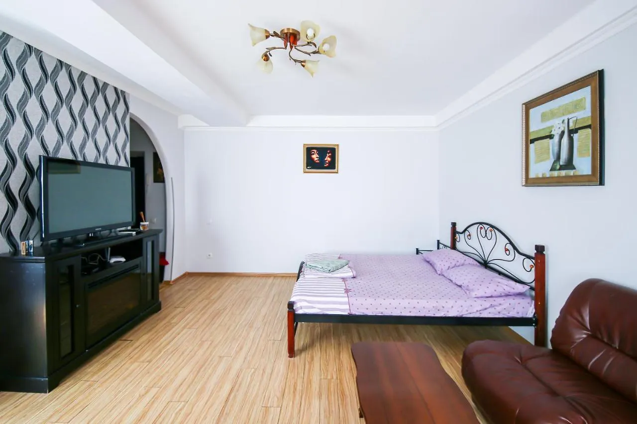 Apartment Апартаменты Возле Метро Кловская Kyiv